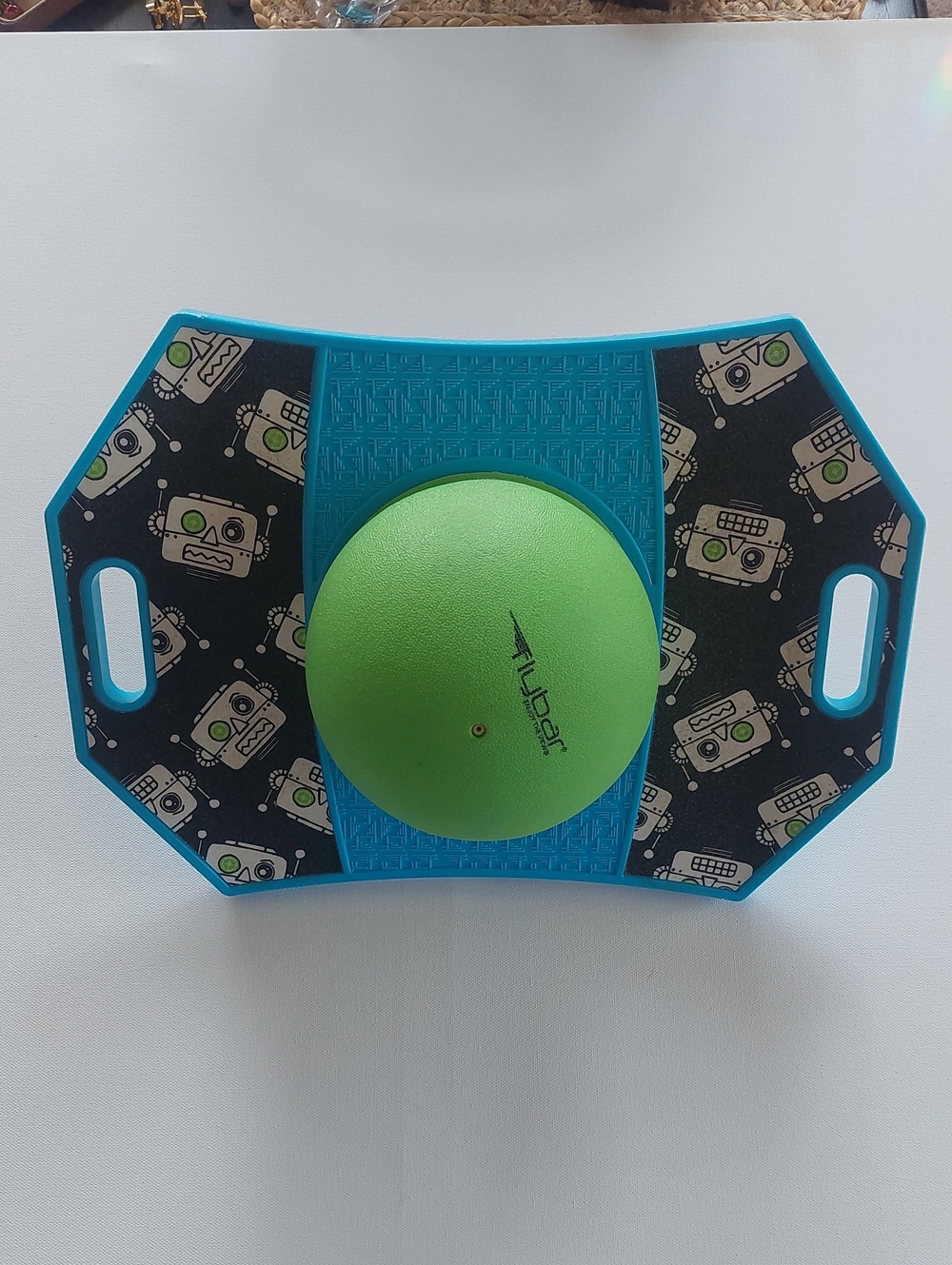 Flybar Kick-Ball - Picture 1 of 6